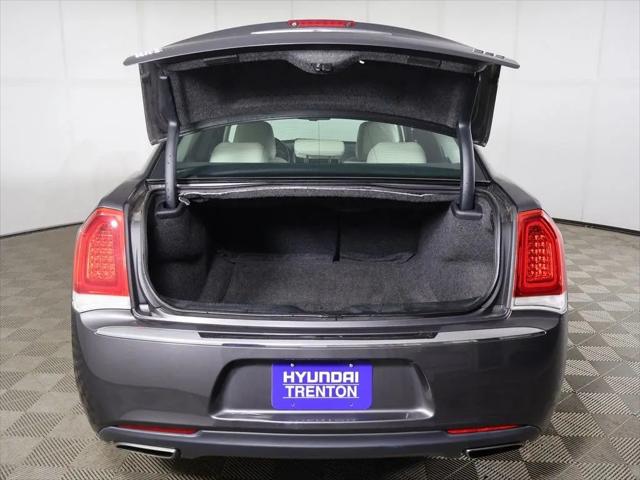 2018 Chrysler 300 Touring L AWD
