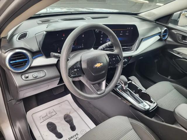 2025 Chevrolet Trax FWD LT