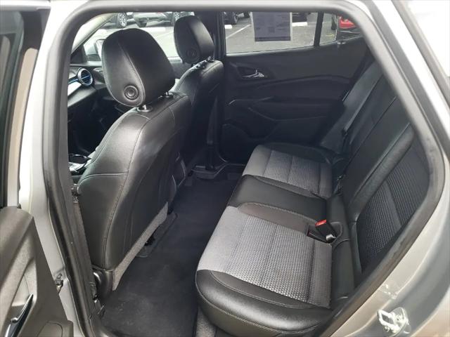 2025 Chevrolet Trax FWD LT