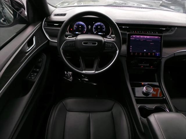 2025 Jeep Grand Cherokee Limited 4x2