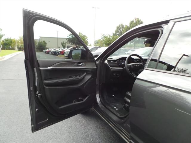 2025 Jeep Grand Cherokee Limited 4x2