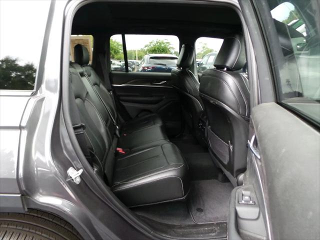 2025 Jeep Grand Cherokee Limited 4x2