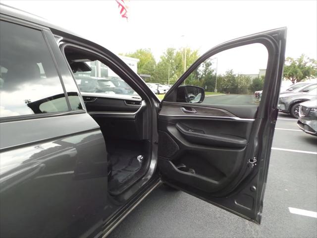 2025 Jeep Grand Cherokee Limited 4x2