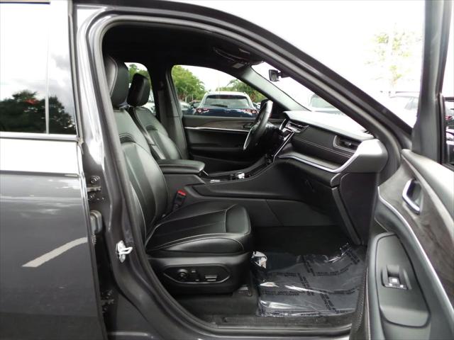 2025 Jeep Grand Cherokee Limited 4x2