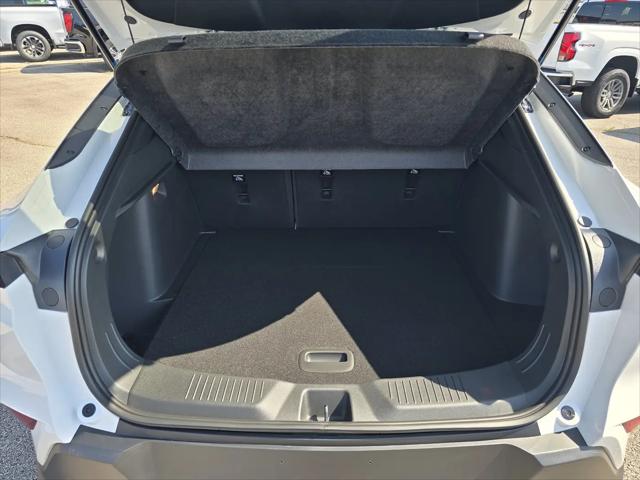 2026 Buick NV Preferred FWD