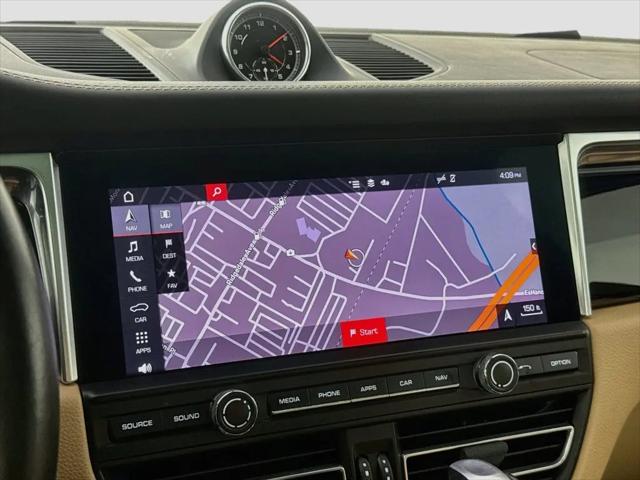 2021 Porsche Macan Macan