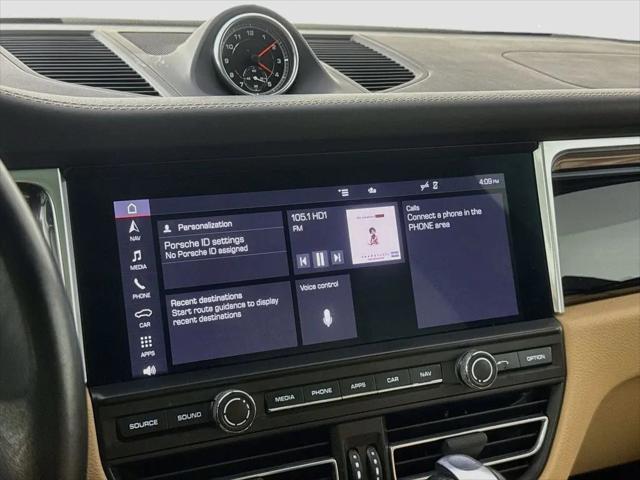 2021 Porsche Macan Macan