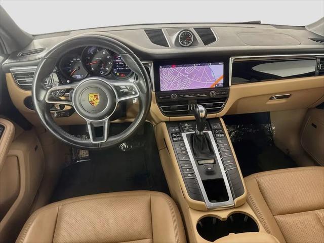 2021 Porsche Macan Macan