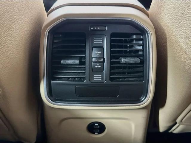 2021 Porsche Macan Macan