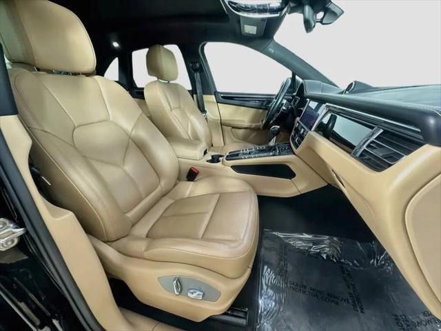 2021 Porsche Macan Macan