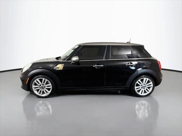 2017 MINI Hardtop Cooper
