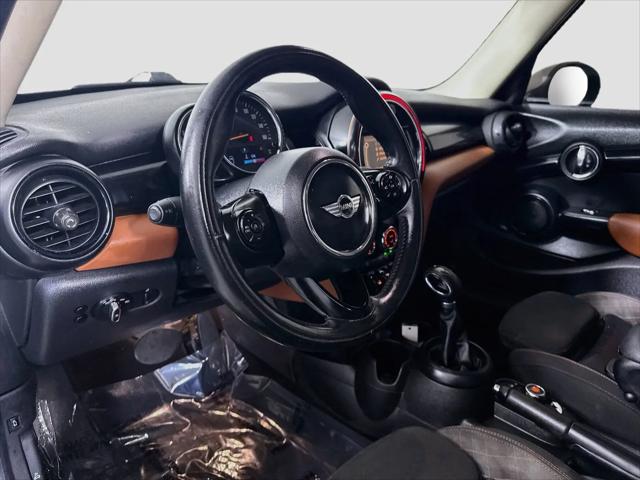 2017 MINI Hardtop Cooper
