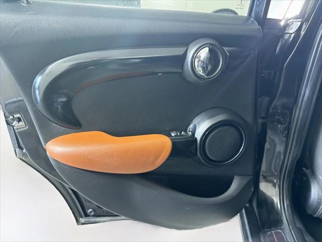 2017 MINI Hardtop Cooper