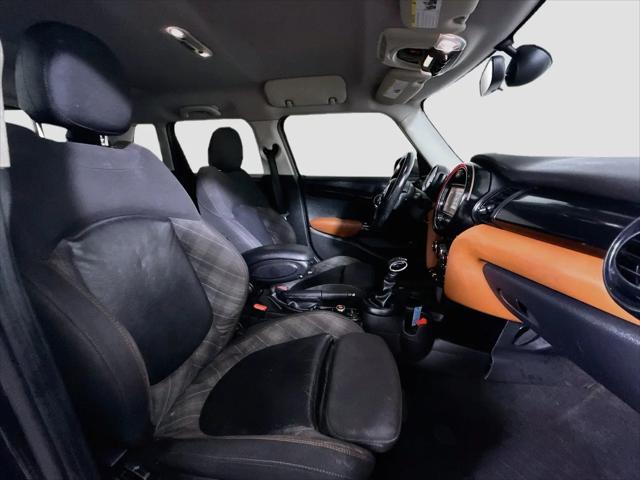 2017 MINI Hardtop Cooper