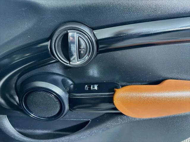 2017 MINI Hardtop Cooper