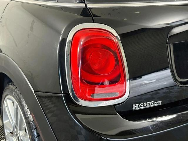2017 MINI Hardtop Cooper