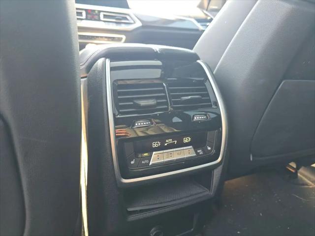 2021 BMW X5 M50i