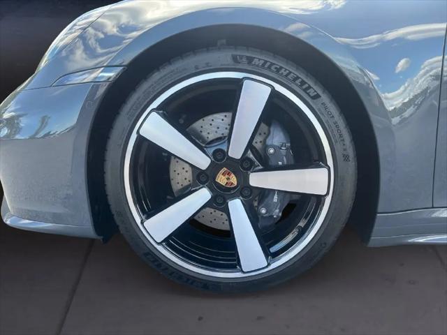 2025 Porsche 911 Carrera T Cabriolet