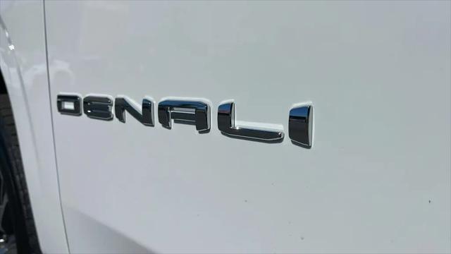 2026 GMC Yukon 4WD Denali