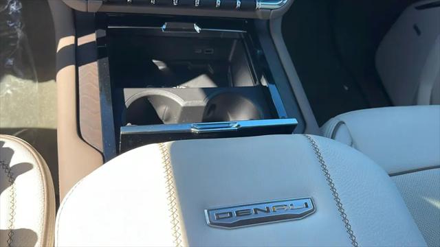 2026 GMC Yukon 4WD Denali