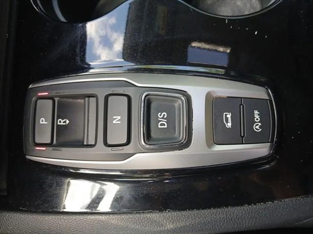 2022 Honda Pilot AWD Elite