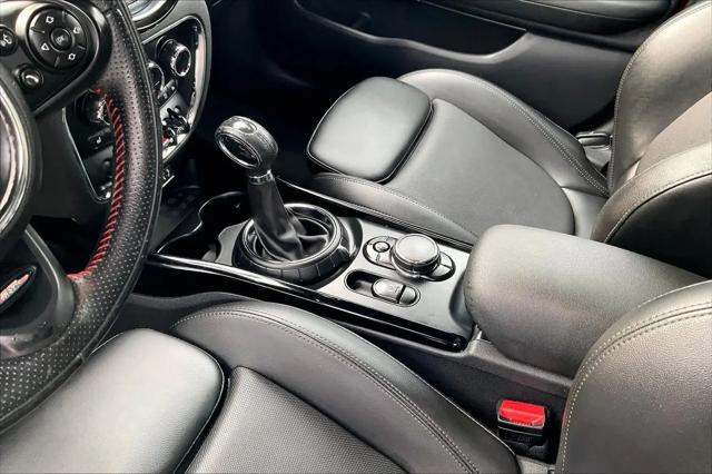2017 MINI Cooper Clubman Cooper