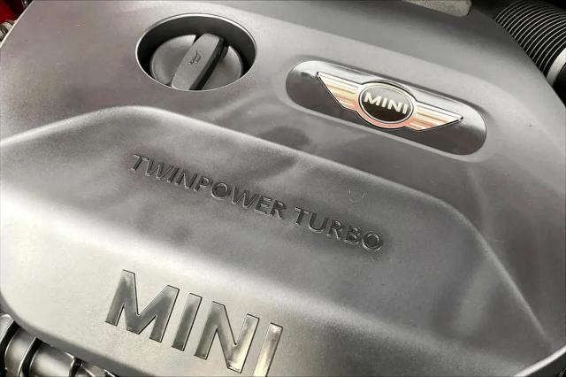 2017 MINI Cooper Clubman Cooper