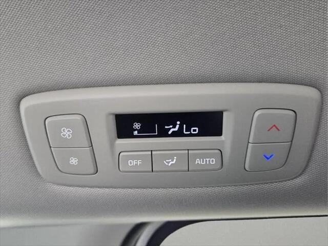2027 Kia Carnival LX