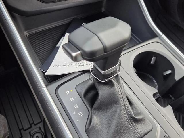 2027 Kia Carnival LX