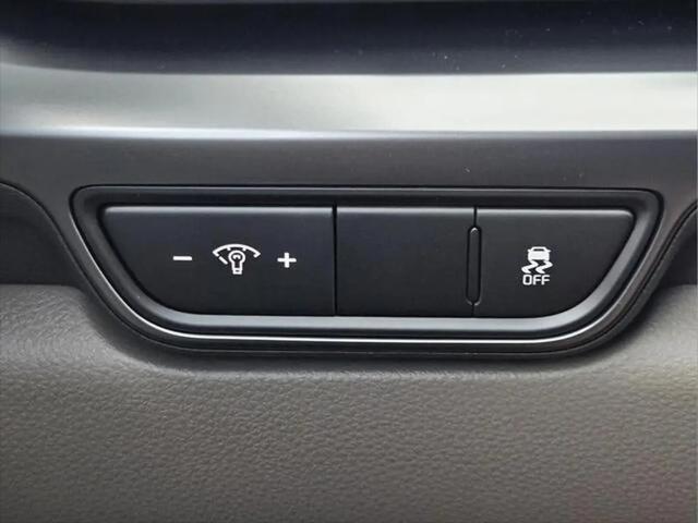 2027 Kia Carnival LX