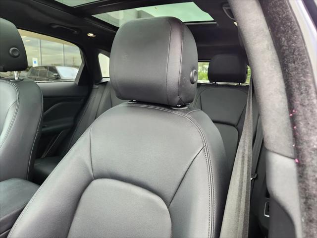 2019 Jaguar F-PACE 25t Premium