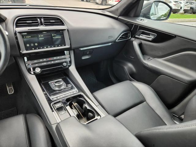 2019 Jaguar F-PACE 25t Premium