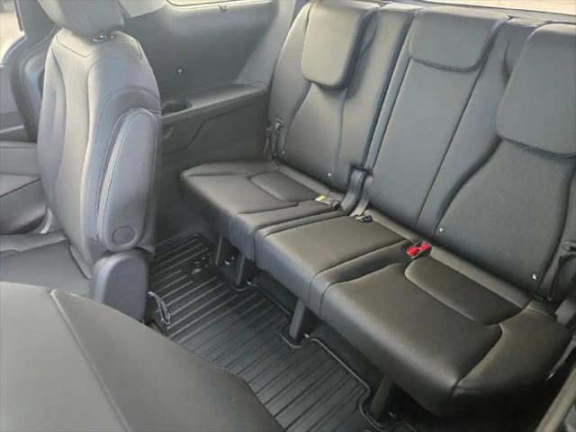 2027 Kia Carnival SX