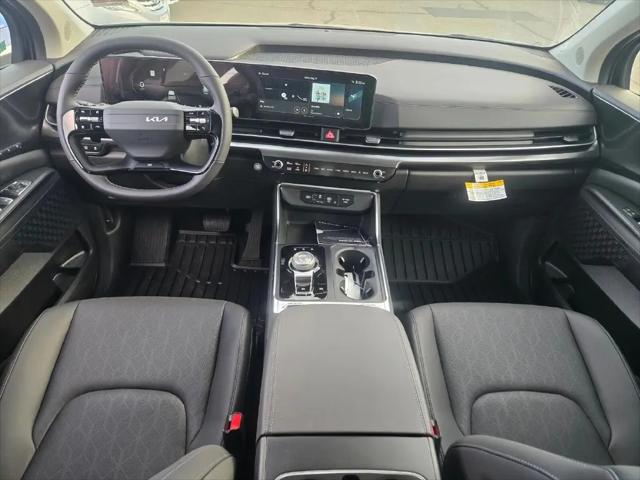 2027 Kia Carnival SX