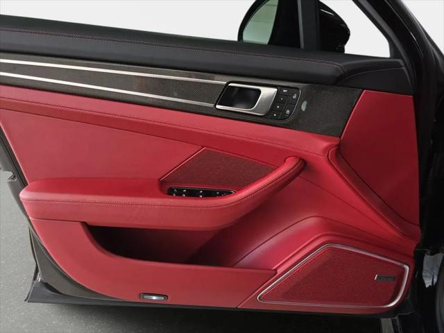 2023 Porsche Panamera GTS