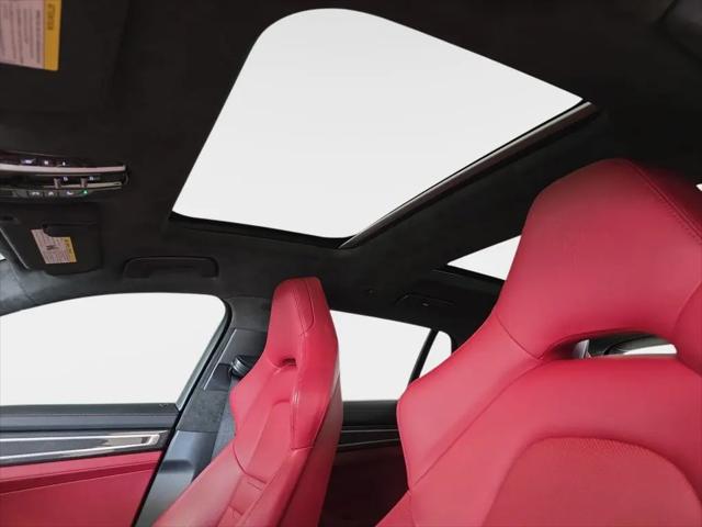 2023 Porsche Panamera GTS