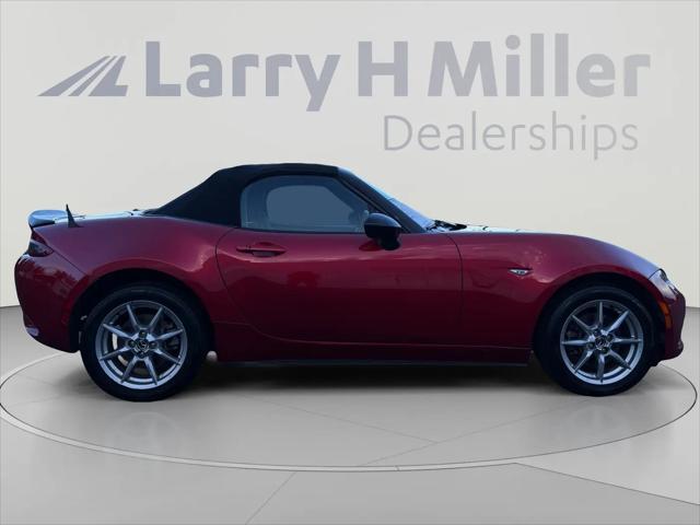 2016 Mazda MX-5 Sport