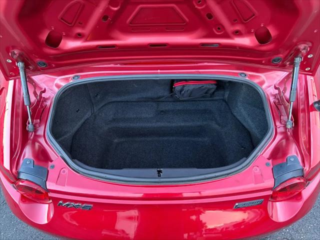2016 Mazda MX-5 Sport