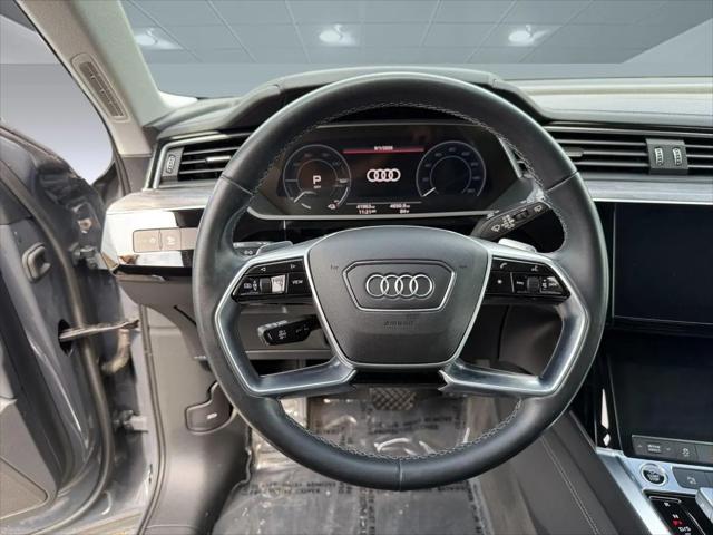 2024 Audi e-tron Premium quattro