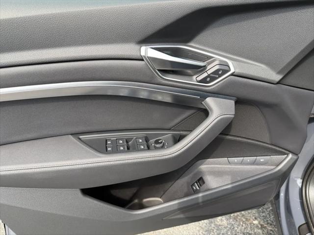 2024 Audi e-tron Premium quattro