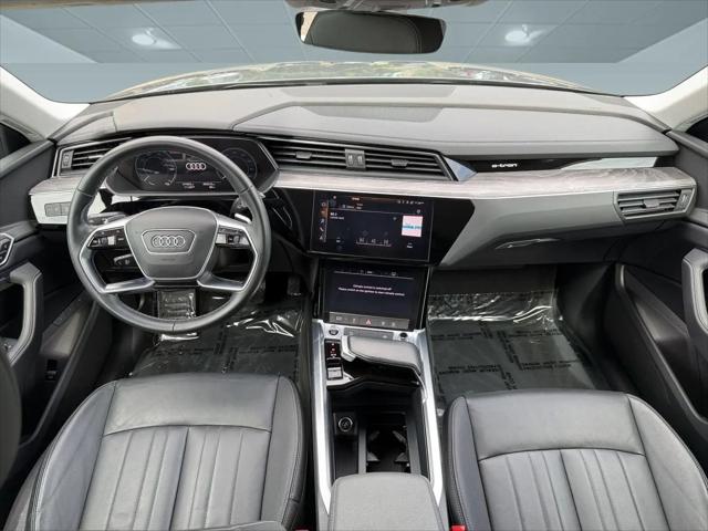 2024 Audi e-tron Premium quattro