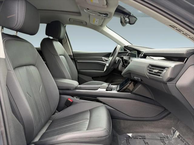 2024 Audi e-tron Premium quattro