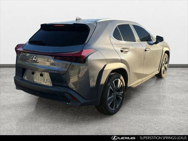 2026 Lexus 300 UX 300h