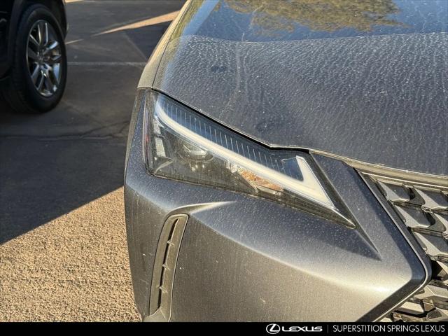 2026 Lexus 300 UX 300h