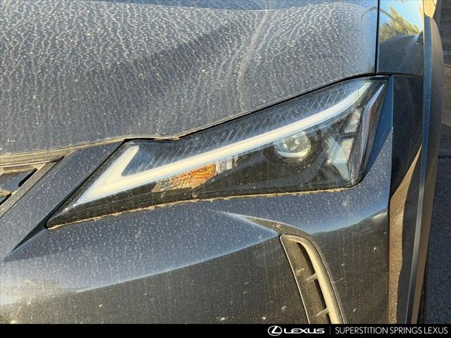 2026 Lexus 300 UX 300h