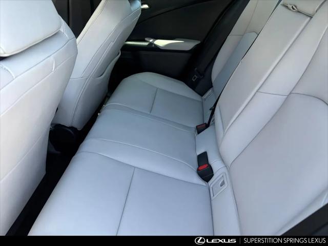2026 Lexus 300 UX 300h