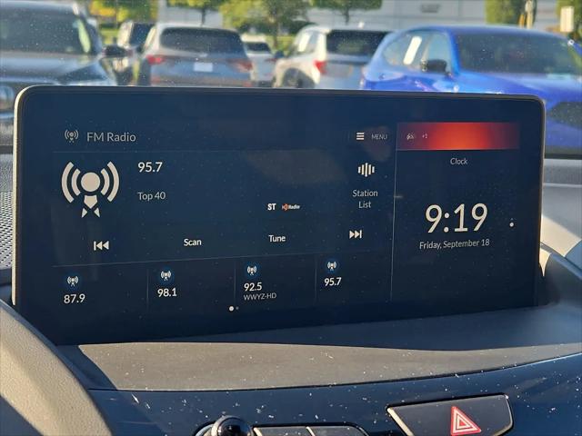 2023 Acura RDX Standard