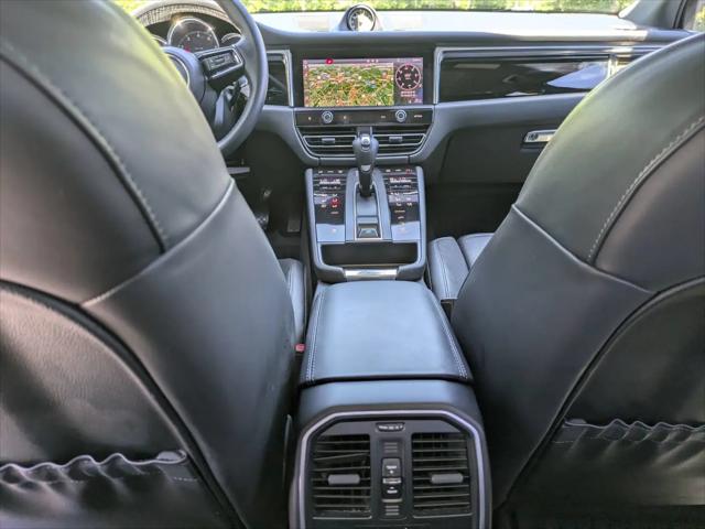 2023 Porsche Macan Macan