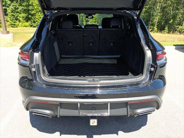 2023 Porsche Macan Macan