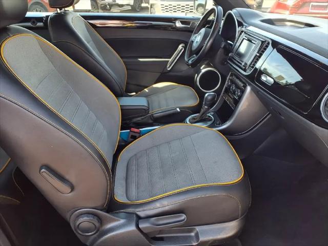 2017 Volkswagen Beetle 1.8T Dune